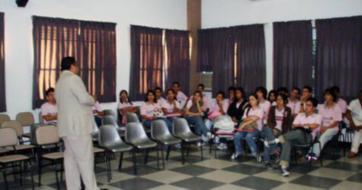 Divulgação do Vestibular e dos cursos da UFRB em Feira, Cachoeira,  Amargosa e Santo Antonio