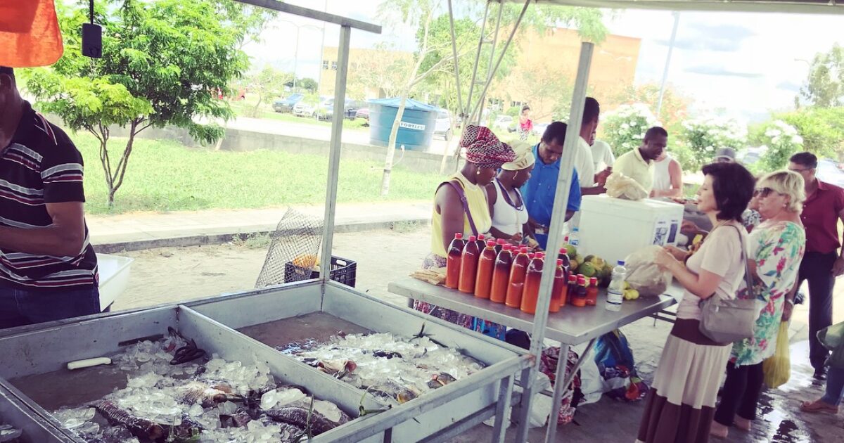 III Feira do Pescado é realizada no campus da UFRB em Cruz das Almas