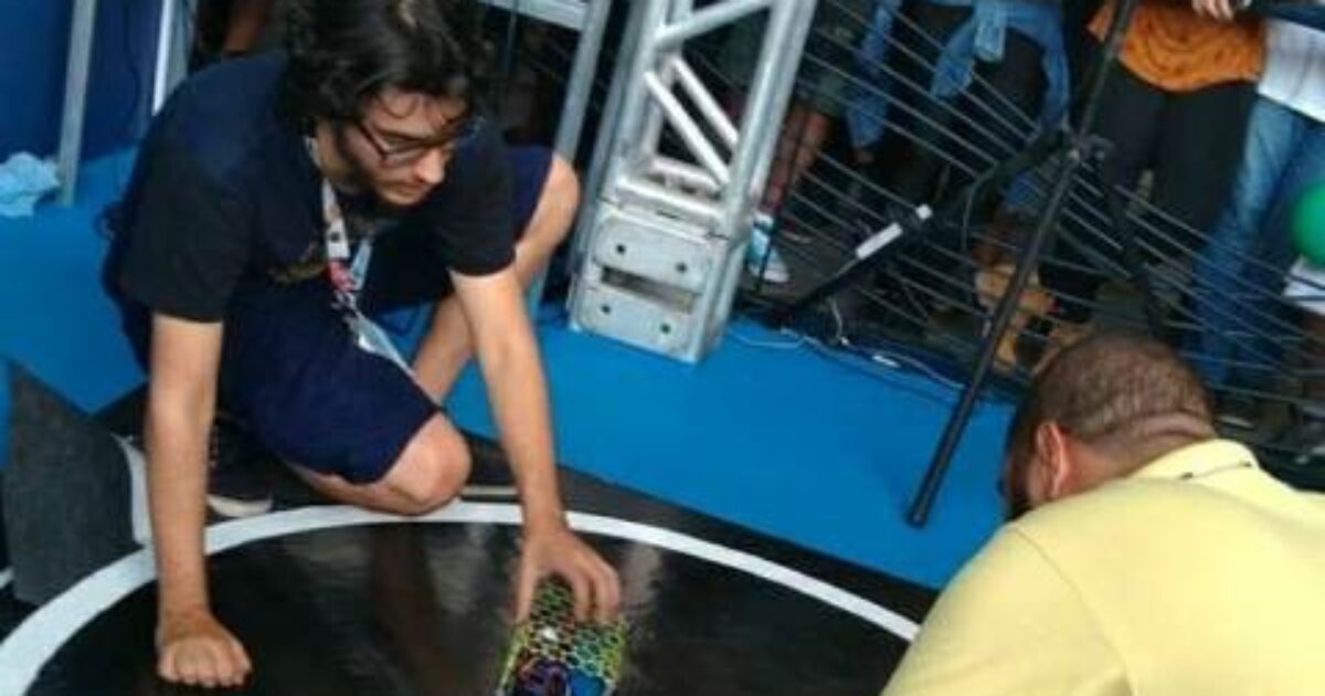 Estudantes são destaque em Competição de Robótica do Campus Party Bahia