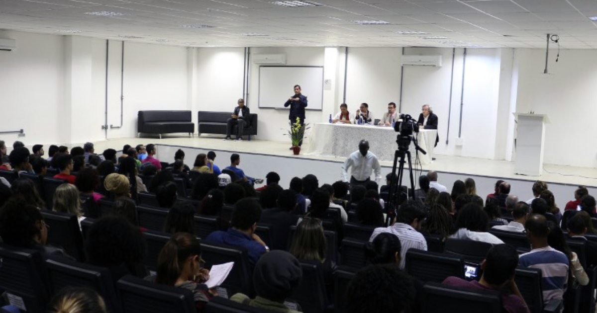 Aula Magna discute na UFRB “Desafios da universidade pública na atual conjuntura”