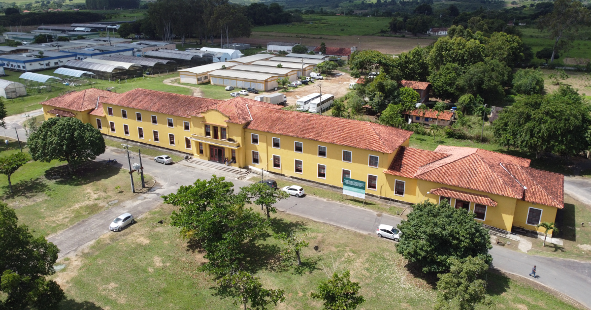 UFRB inaugura Arquivo Central e gabinetes de professores do CETEC