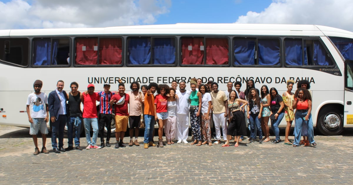 Estudantes da UFRB partem em caravana para Brasília, DF