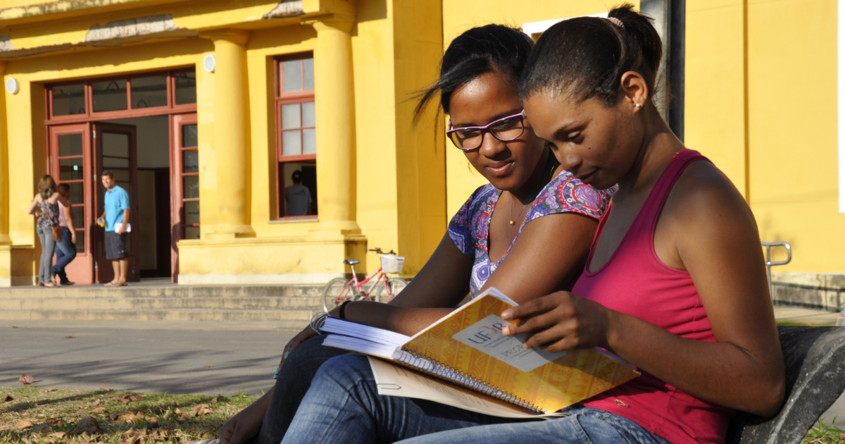 UFRB inicia Avaliação Institucional; professores e estudantes podem responder on-line até 31/12