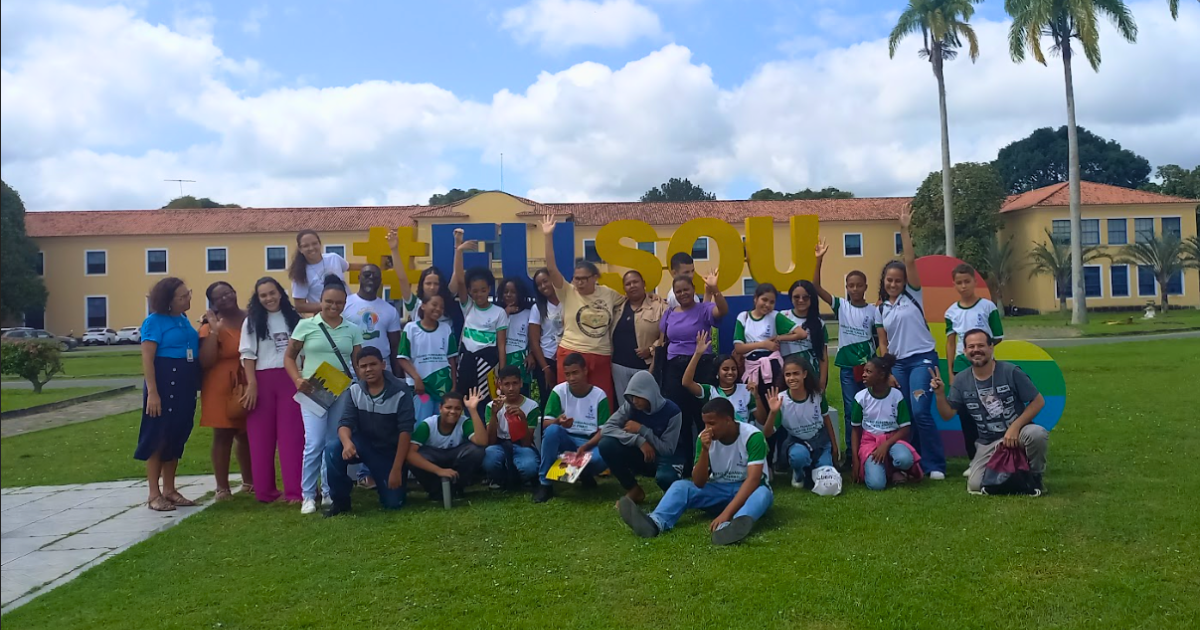 UFRB retoma visita guiada de estudantes do ensino médio e fundamental em Cruz das Almas